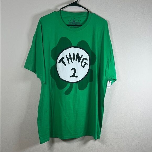 New Universal Studios Cat in the Hat Thing 2 Shirt - Picture 1 of 4